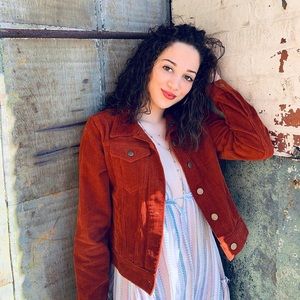 Meet your Posher, Melanie